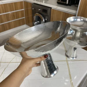 میوه خوری مسی دست ساز پایه بلند قلع شده،