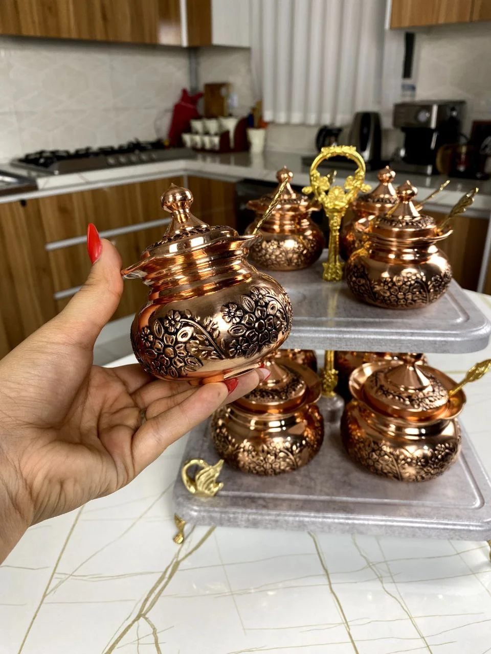 جاادویه مسی ۸ عددی با استند چوبی وکیوم