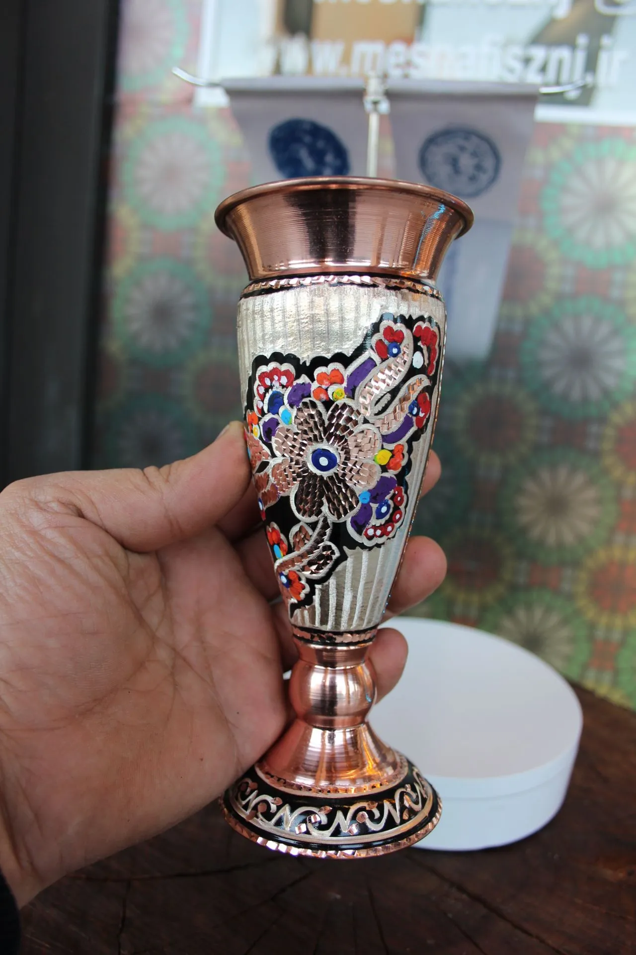 گلدان مسی لاله نقره کوب طرح فرشینه