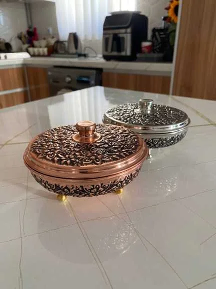 قندان مسی سرتخت سه پایه