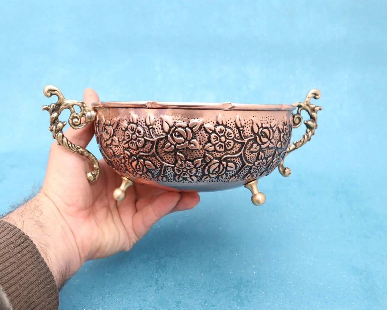 شکلات خوری مسی پایه دار سزار