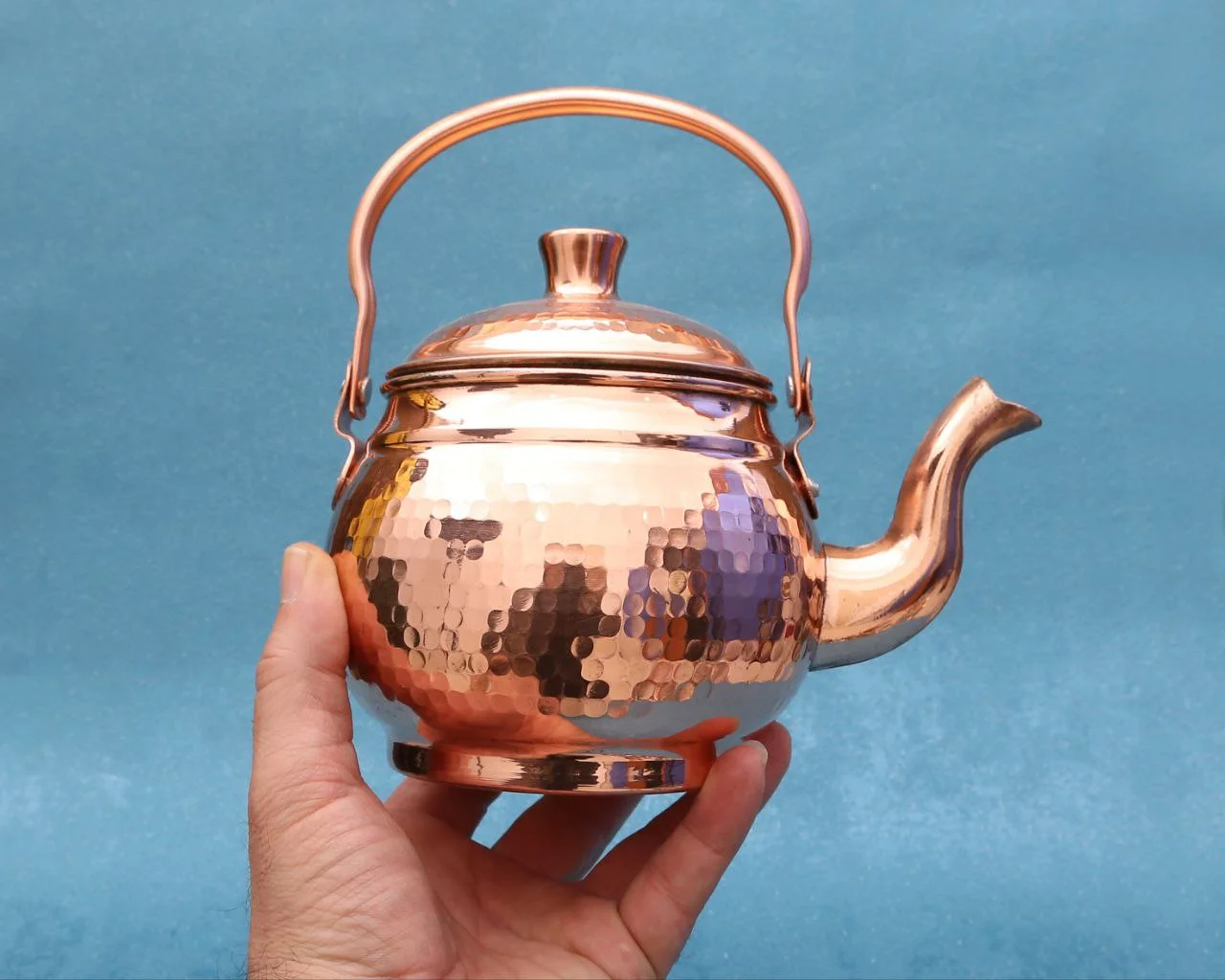 قوری مسی دسته بالا