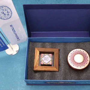 پک هدیه تابلو سرامیکی و شکلات خوری تذهیب